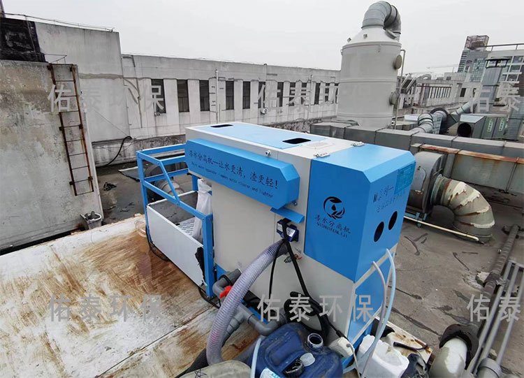 噴漆房廢水處理設(shè)備漆水分離一體機(jī)是怎么工作的？