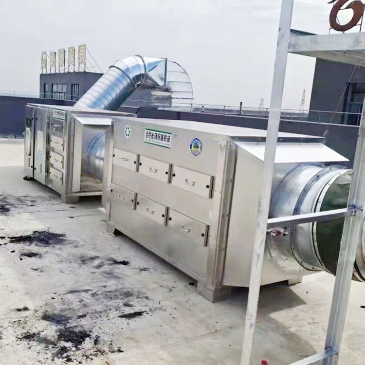 設(shè)計(jì)活性炭吸附箱時(shí)應(yīng)該注意些什么？